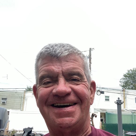 Meet your Posher, Kevin - Picture 1 of 1